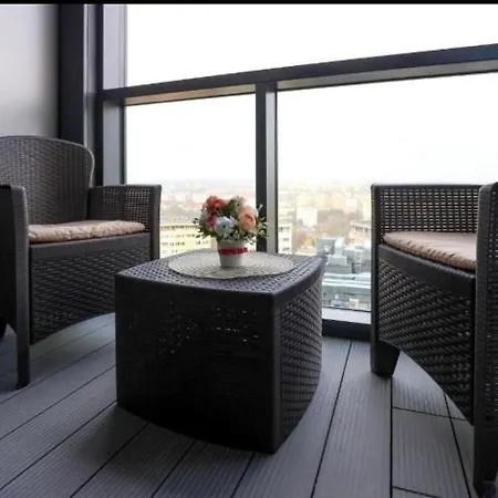 Apartamento Hanza Tower Sky Sauna & Jacuzzi & Pool