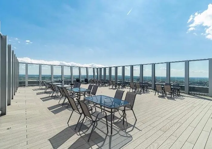 Hanza Tower Sky Sauna & Jacuzzi & Pool * 什切青