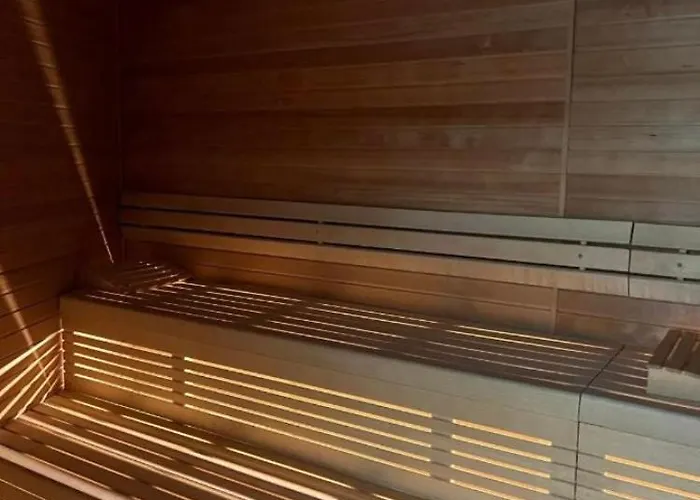 Hanza Tower Sky Sauna & Jacuzzi & Pool 什切青